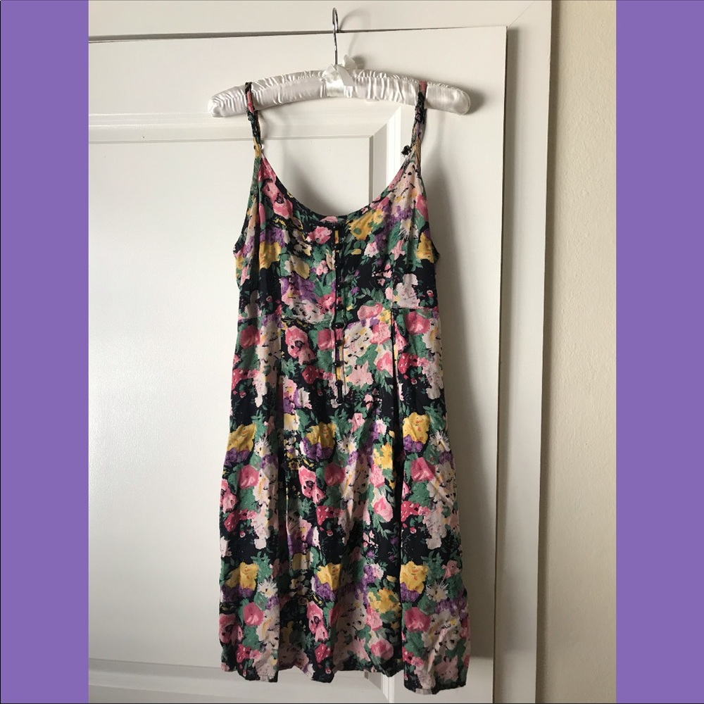Floral, sleeveless Kimchi Blue dress with pockets